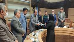 مادران، همسران و فرزندان شهدا، زینب‌گونه حافظ و مروج فرهنگ شهادت