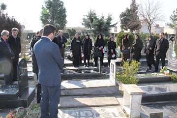 گلباران مزار شهدا در چهلمین فجر نور