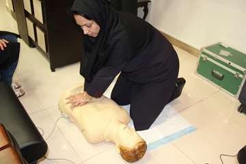 برگزاری کارگاه آموزشی CPR احیای قلبی ریوی ویژه کار