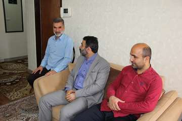  دیدار با خانواده شهید مسافر 