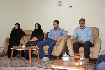  دیدار با خانواده شهید مسافر 